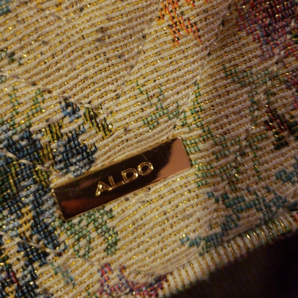 🎊 Pick 3 for $15🎊🎊Cross body purse$ final markdown - Picture 7 of 8